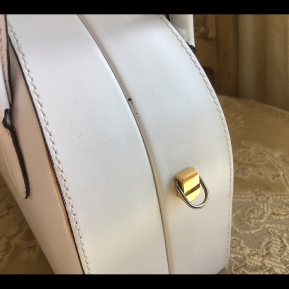 ❌SOLD Authentic Fendi top handle bag satchel white - Picture 8 of 8